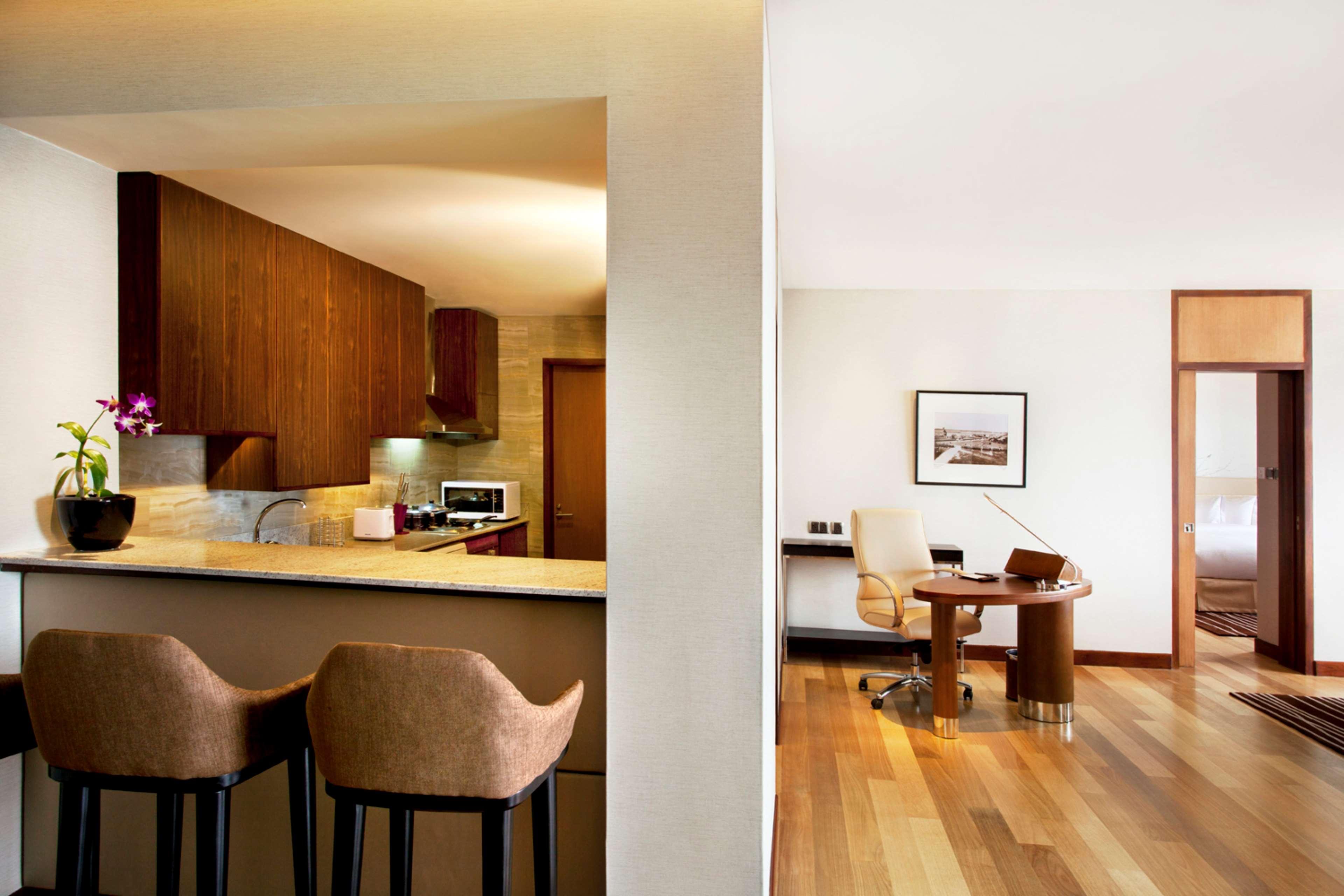 هتل Hilton Colombo Residence کلومبو