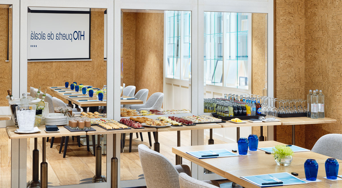 هتل H10 Puerta de Alcalá مادرید