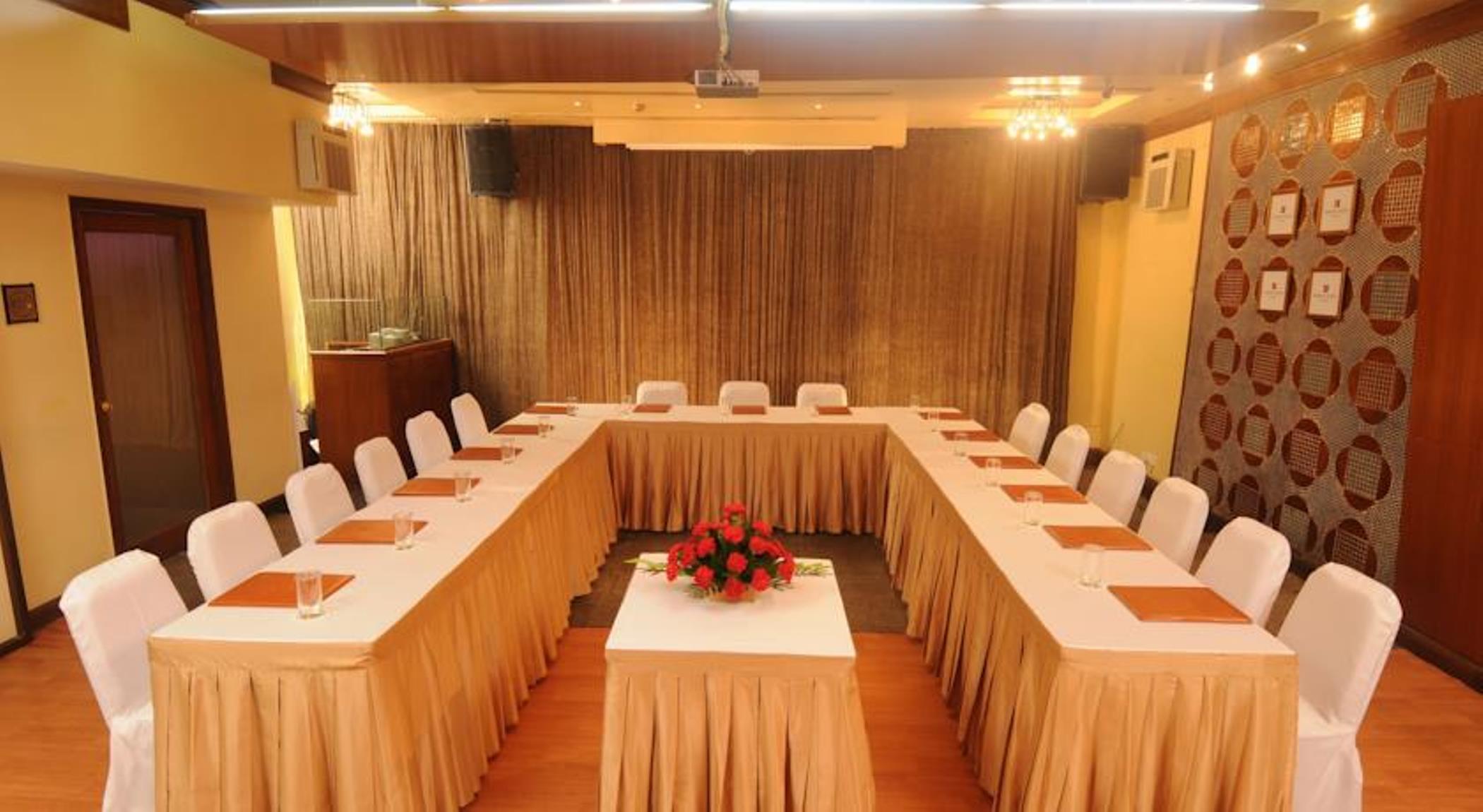 هتل Fariyas Bombay/Mumbai