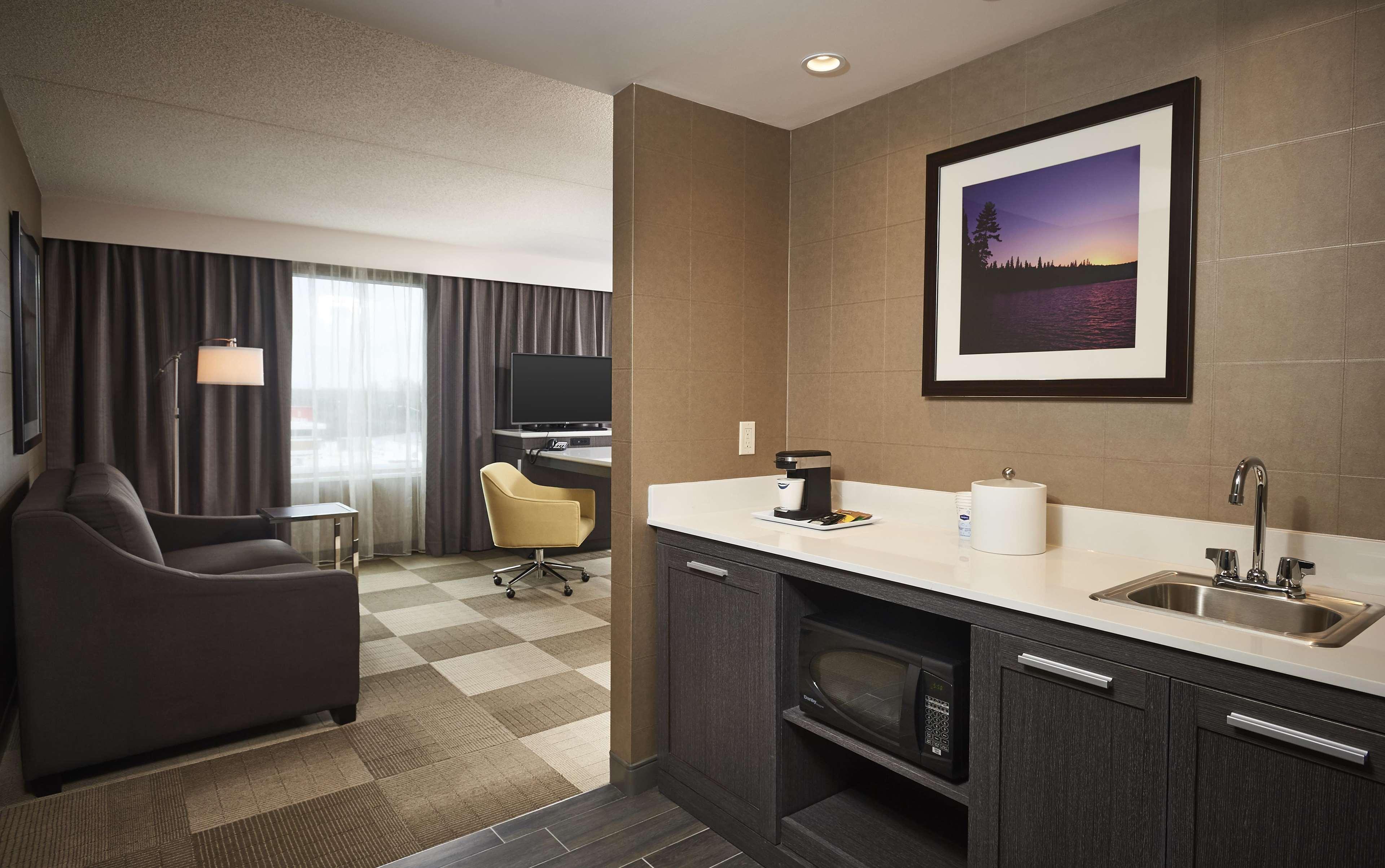 هتل Hampton Inn by Hilton Timmins Timmins
