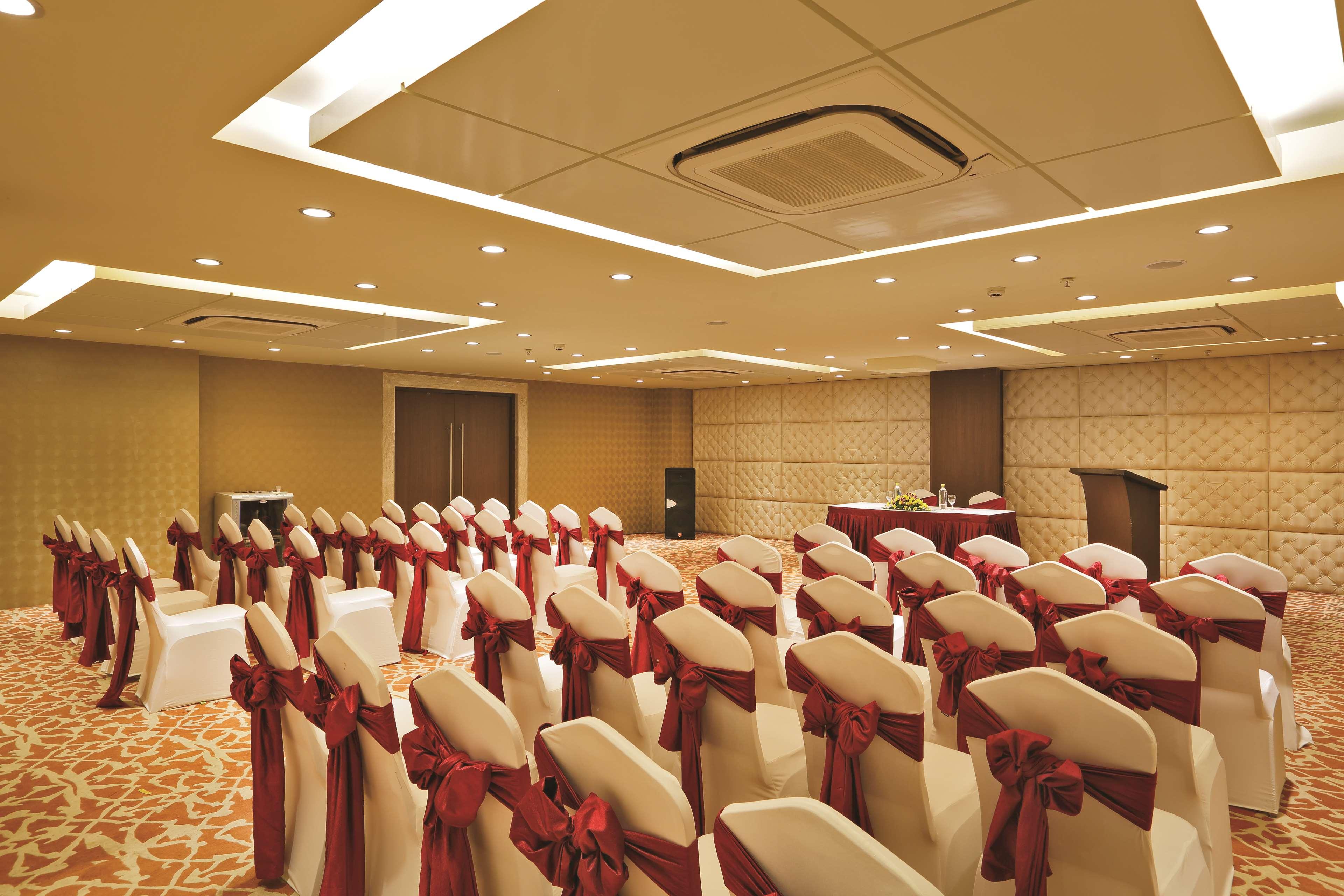 هتل Country Inn & Suites by Carlson Goa Panjim Panjim