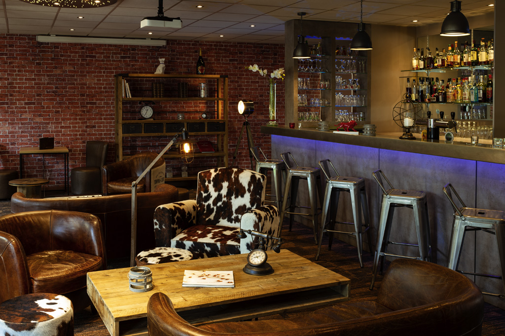 هتل Hôtel Mercure Lyon Est Chaponnay Chaponnay