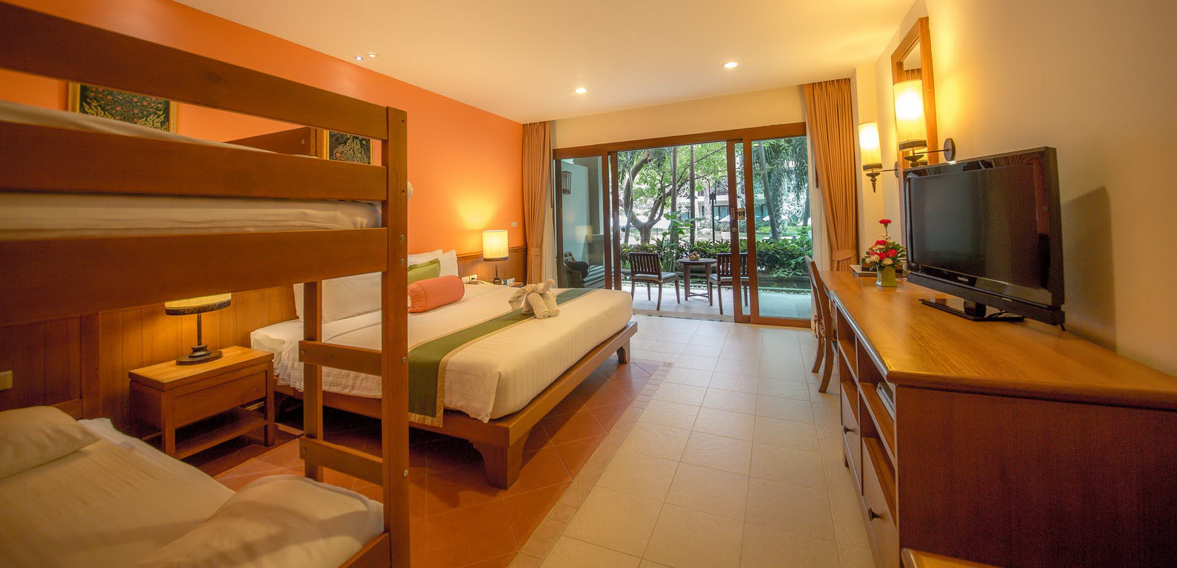 عکس های Hotel Ravindra Beach Resort & Spa