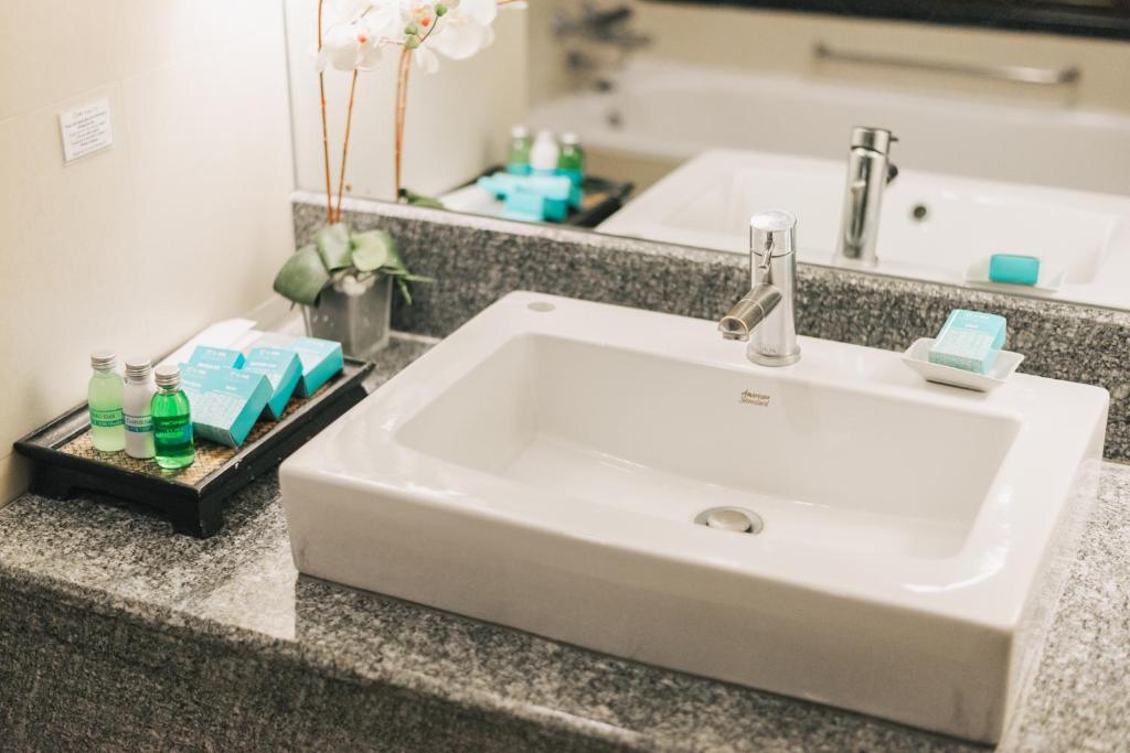 هتل A-One Bangkok Hotel بانگکوک