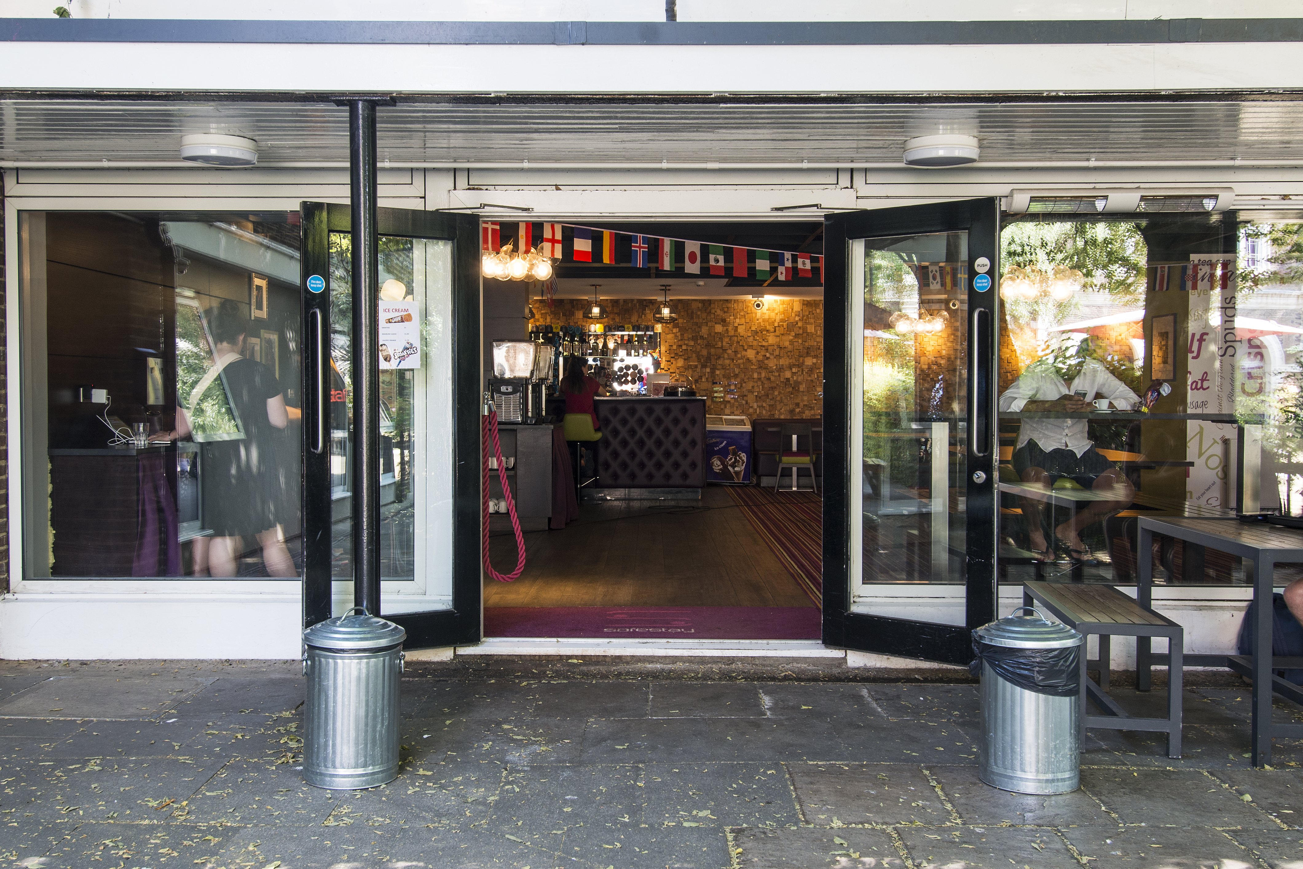 Alibaba https://cdn.alibaba.ir/ostorage/hotel/images/F6B62B37/49F2833FEA4F7A6AB505324323BE2F63.jpg