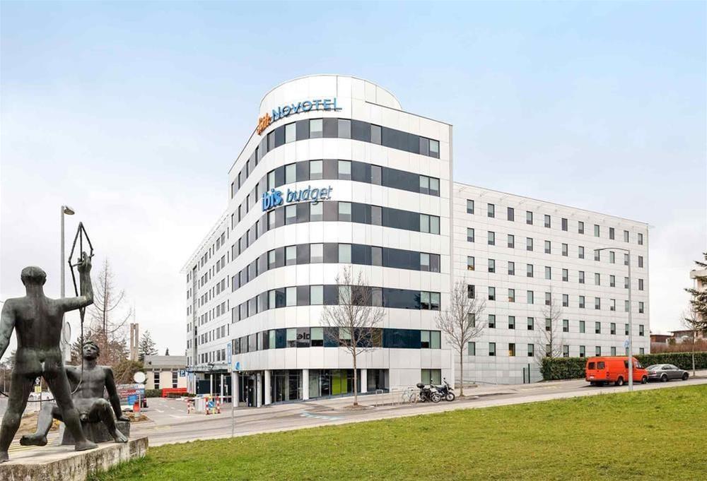 Alibaba https://cdn.alibaba.ir/ostorage/hotel/images/F772E89C/065951E936899EBDBC296B178D56554D.jpg