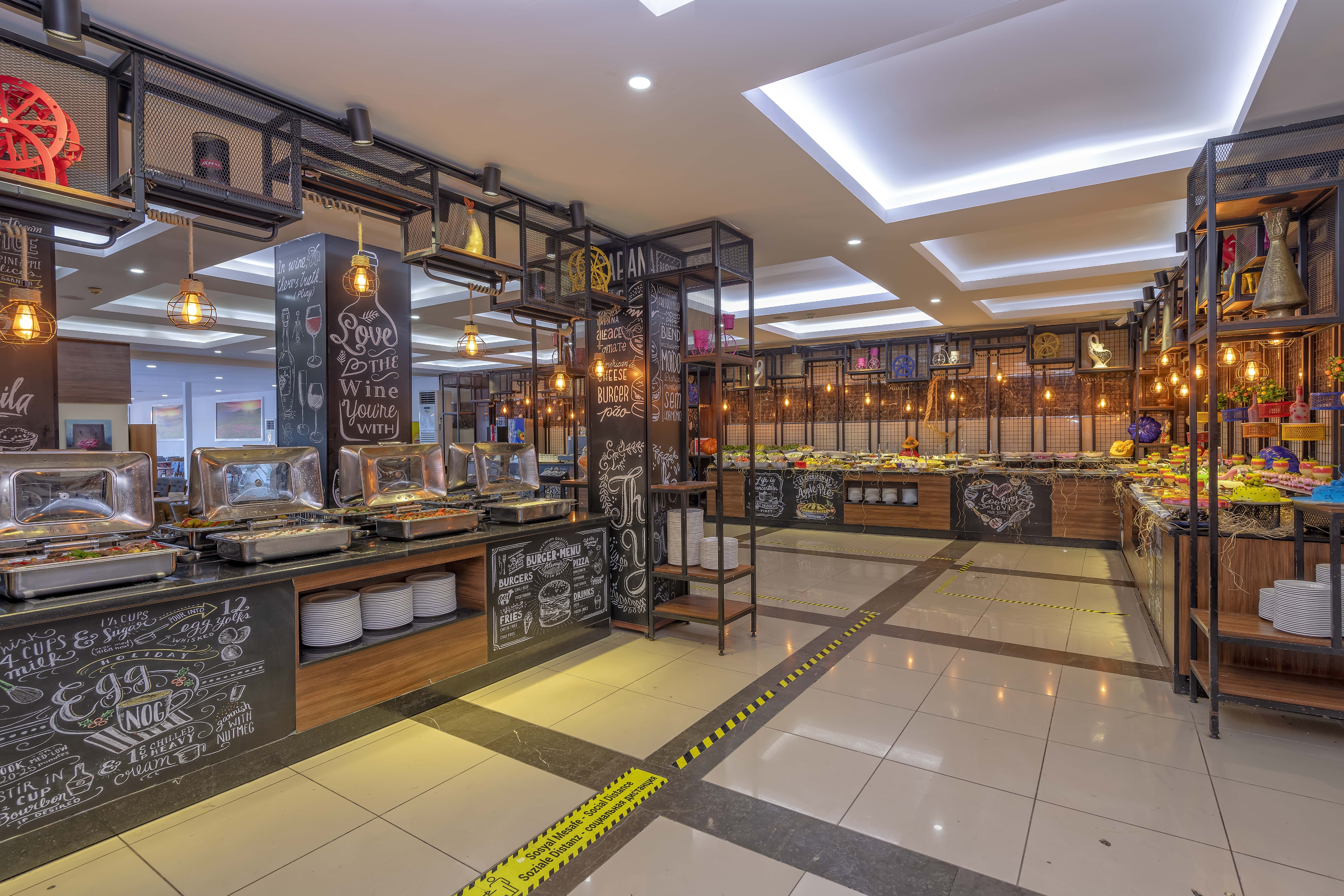 هتل Armas Beach Hotel کمر