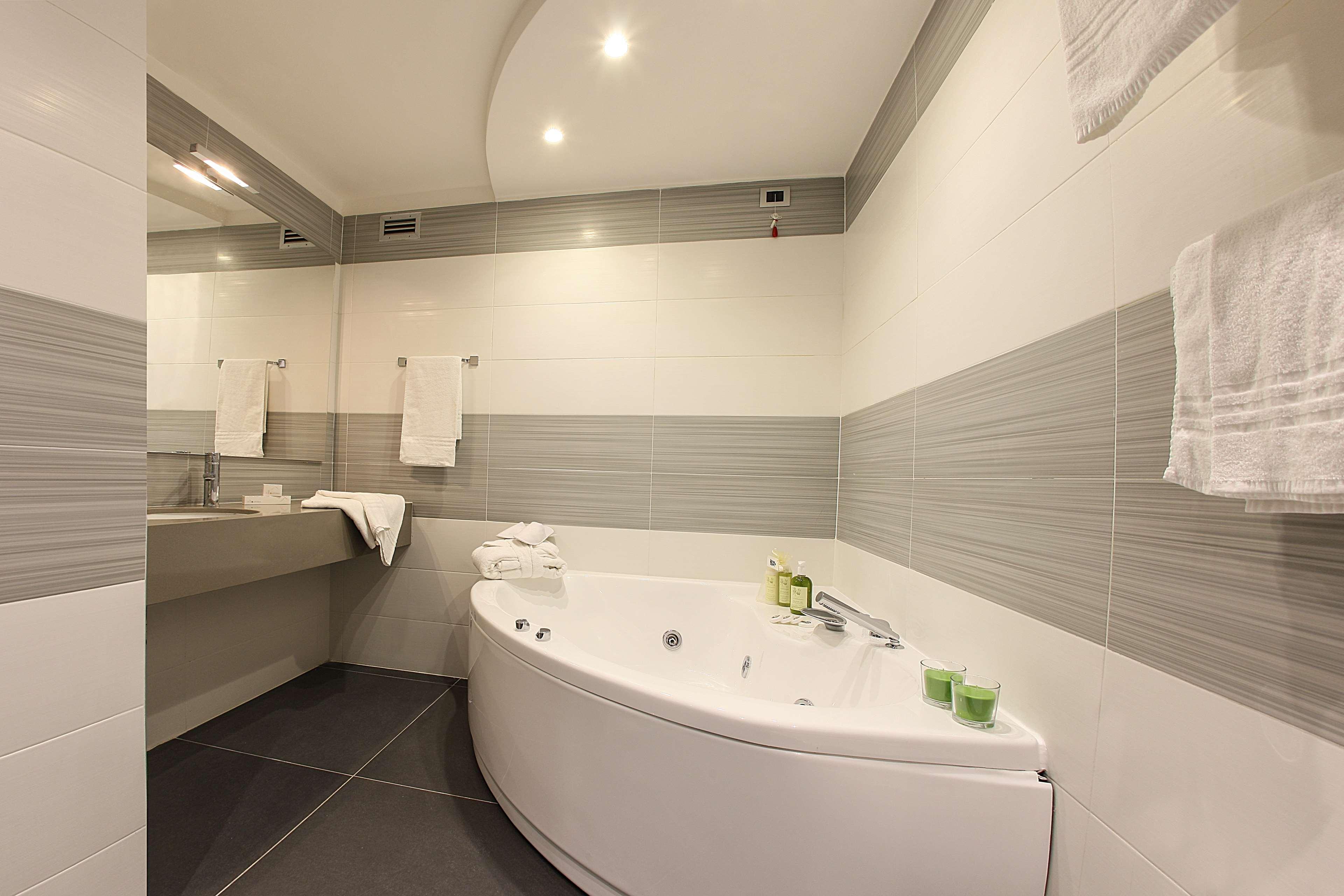 هتل Best Western JFK Hotel ناپل