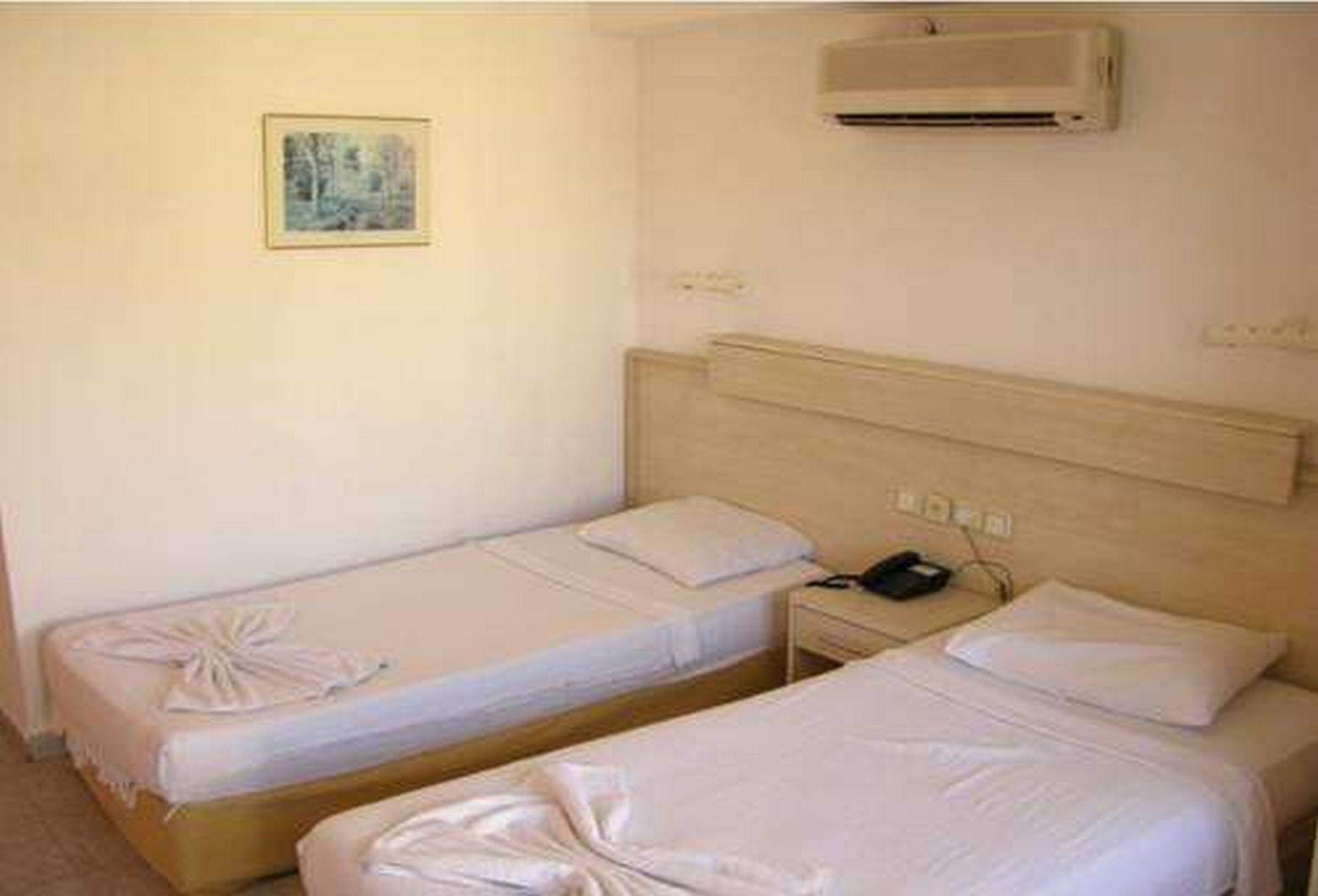 هتل Golden Star Hotel مارماریس