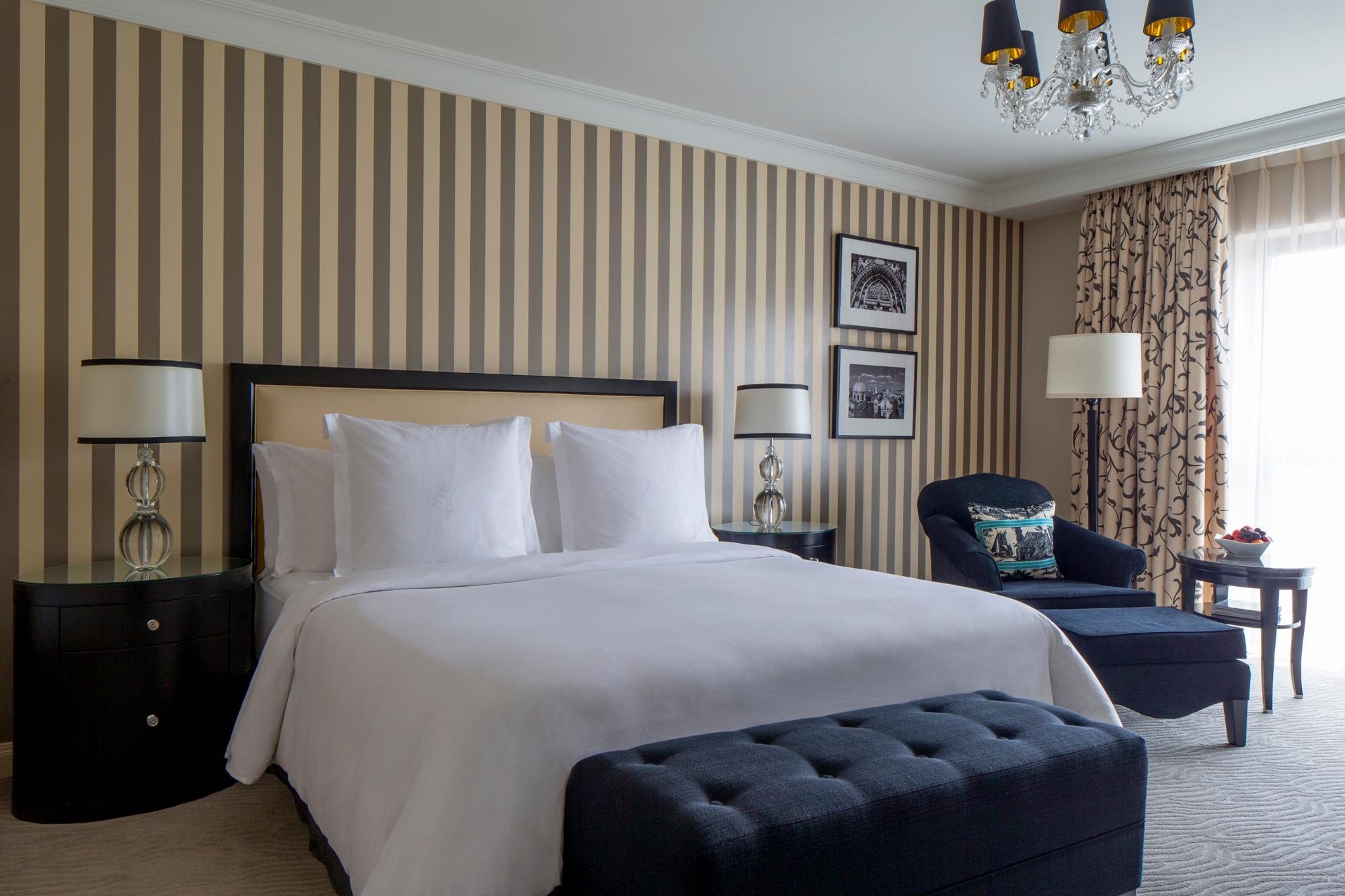 هتل Four Seasons Hotel Prague پراگ