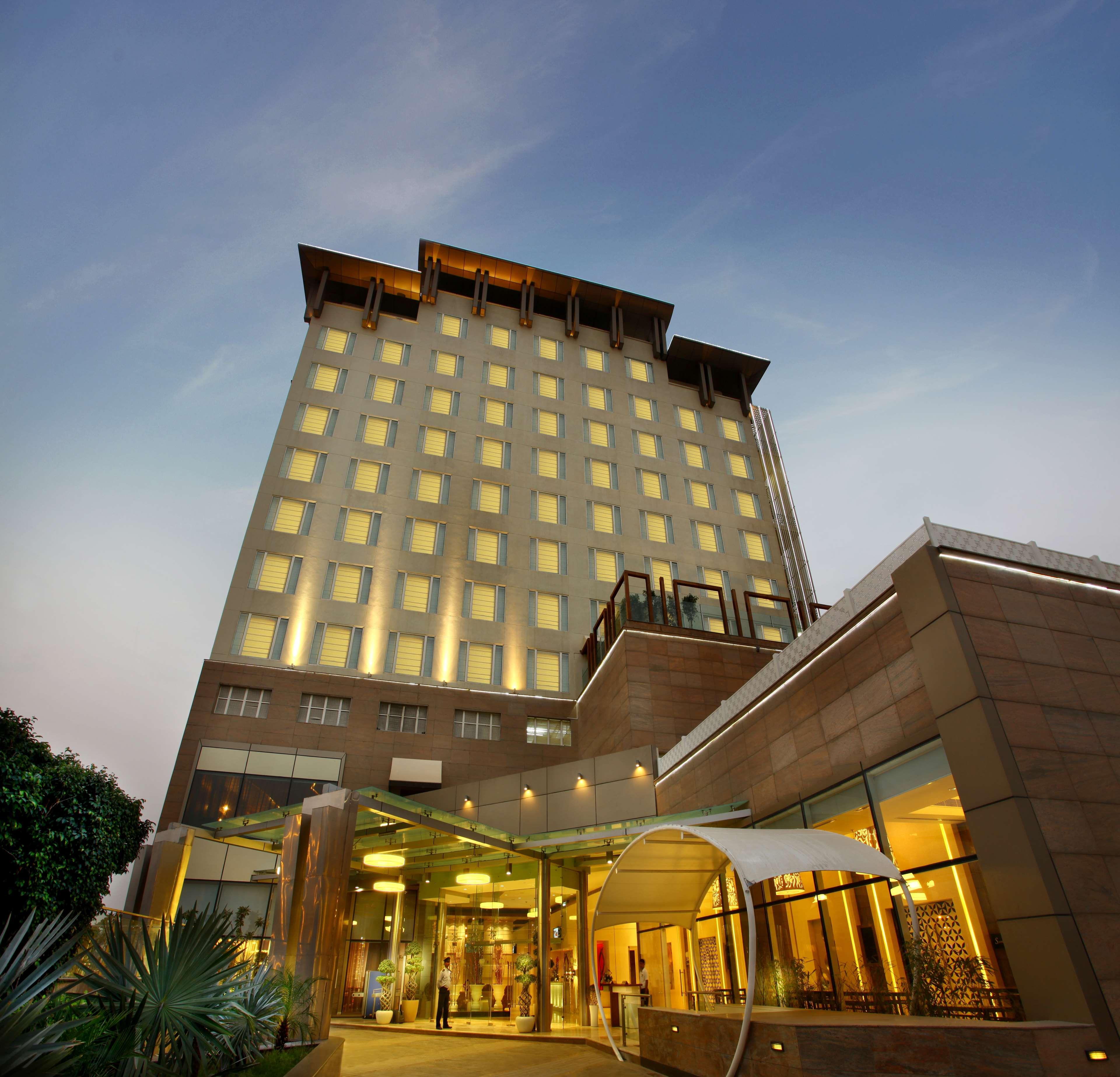 Alibaba https://cdn.alibaba.ir/ostorage/hotel/images/F99DAC3F/7A0A9E8B264B2211B38F754F77778580.jpg