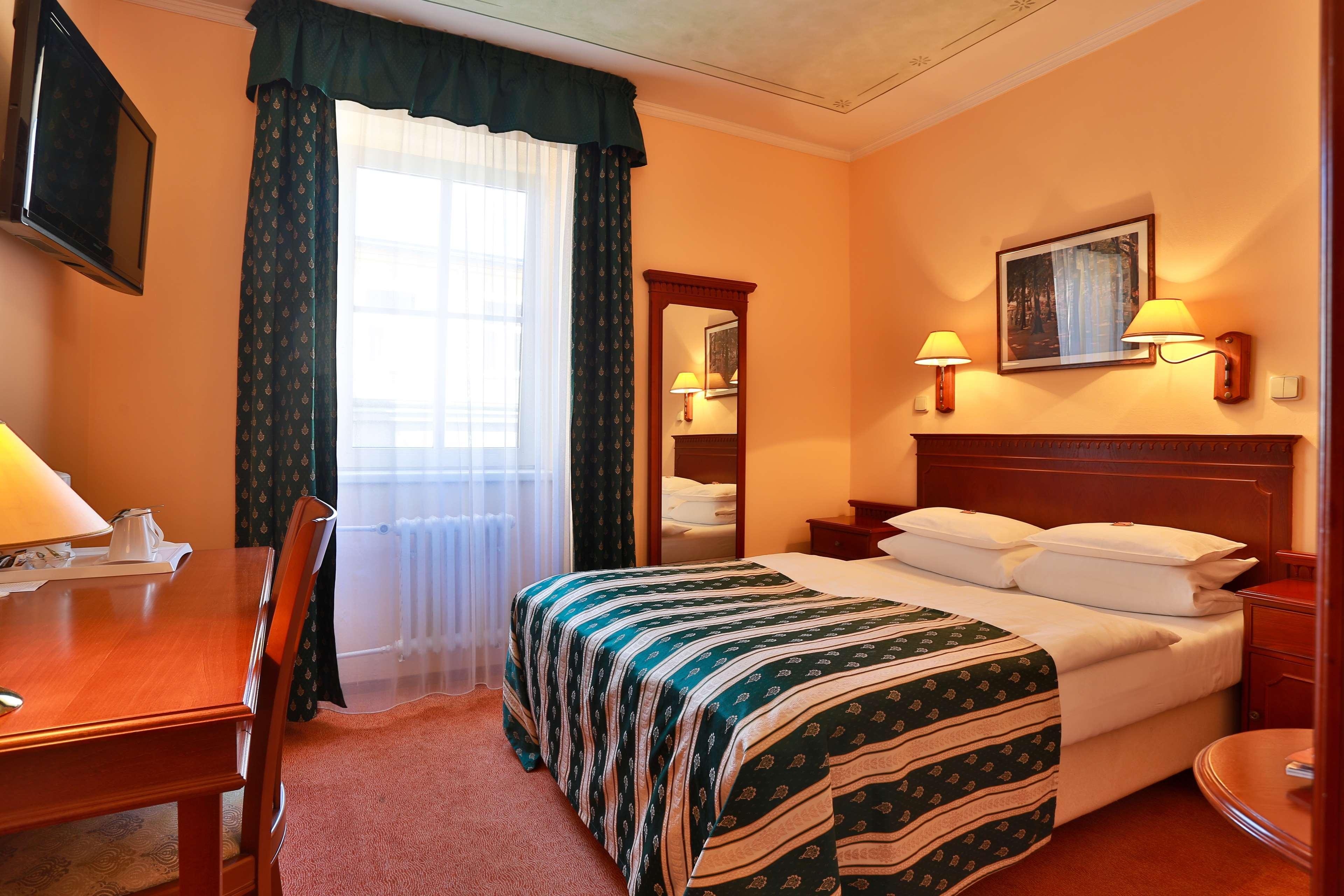 هتل Best Western Plus Hotel Meteor Plaza پراگ
