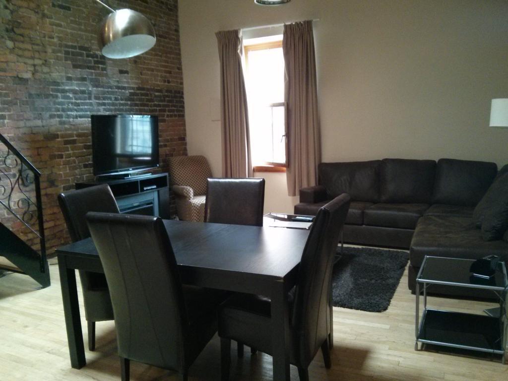 هتل Auberge du Vieux Port مونترال