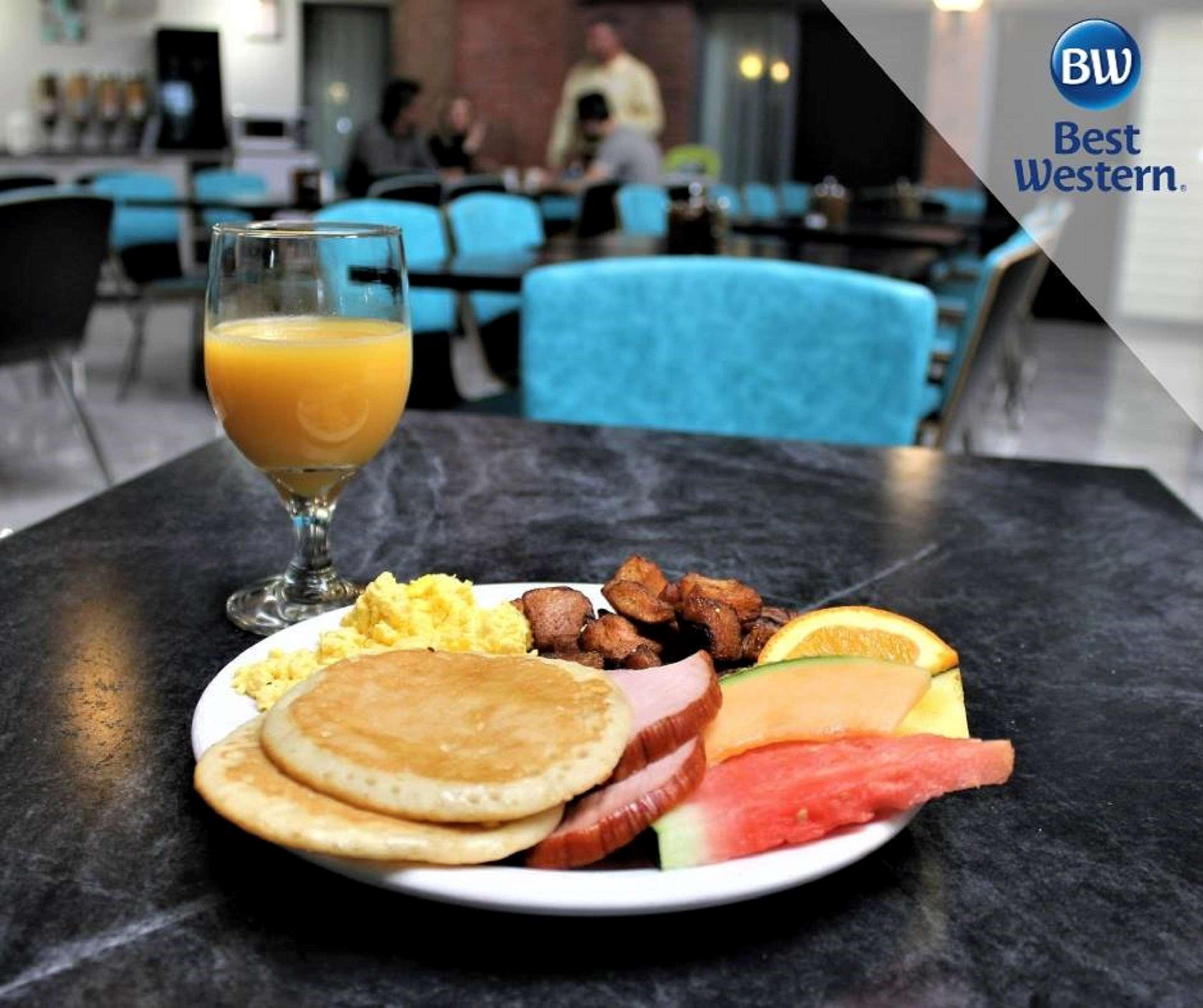 هتل Best Western Laval-Montreal Laval
