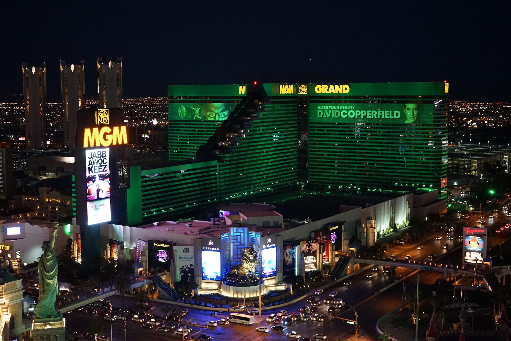هتل SKYLOFTS at MGM Grand لاس وگاس