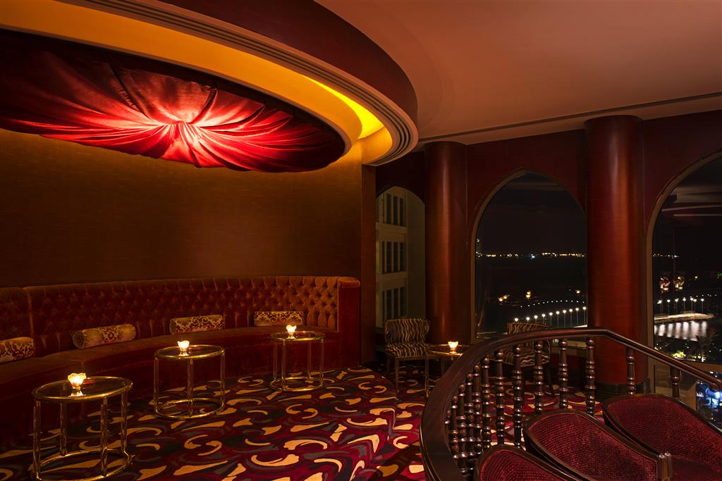 هتل The St. Regis Doha دوحه