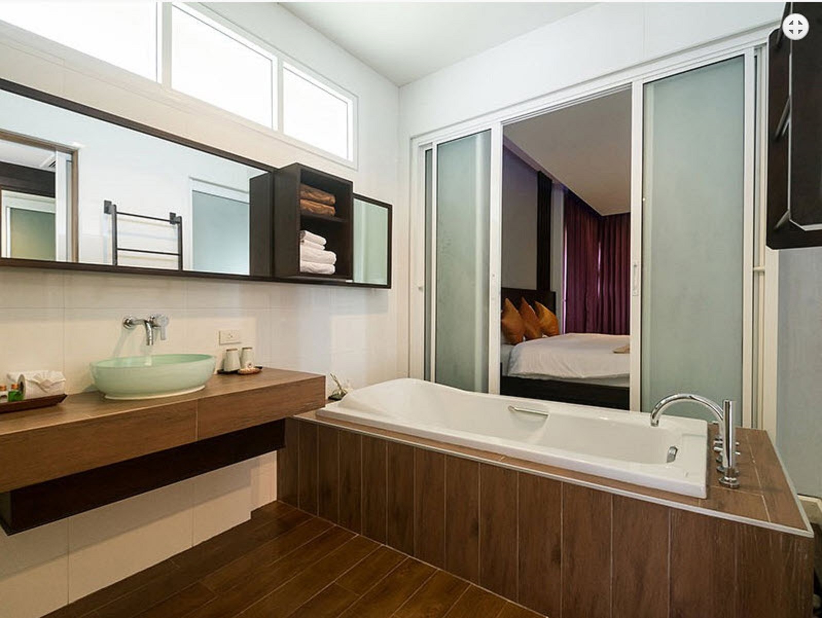 هتل Sand Sea Resort Sai Thai