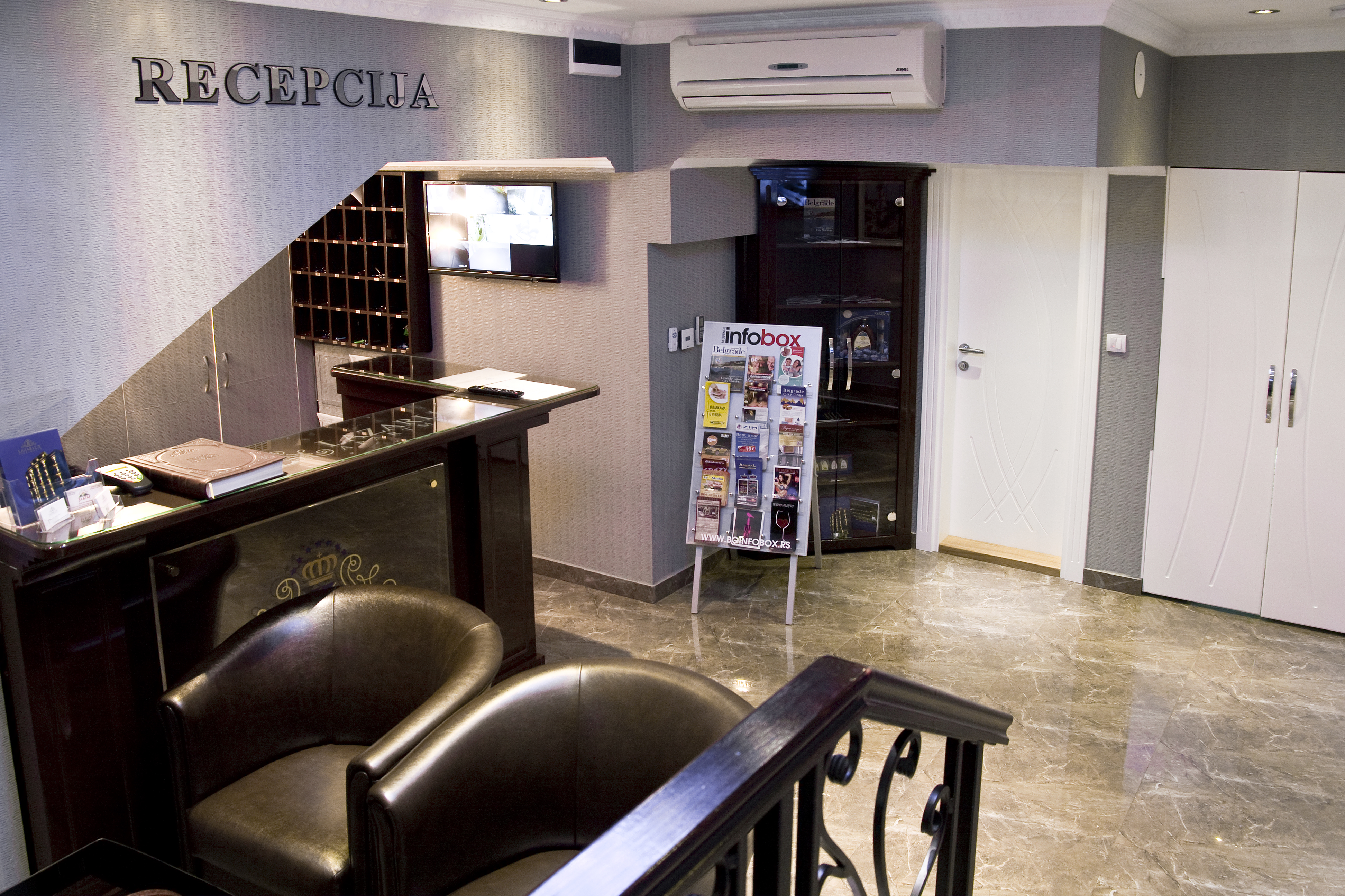 هتل Lazar Lux Apartments بلگراد