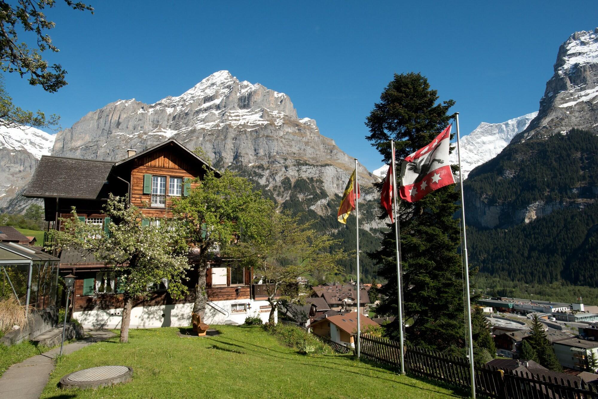 هتل Hotel Sonnenberg Grindelwald