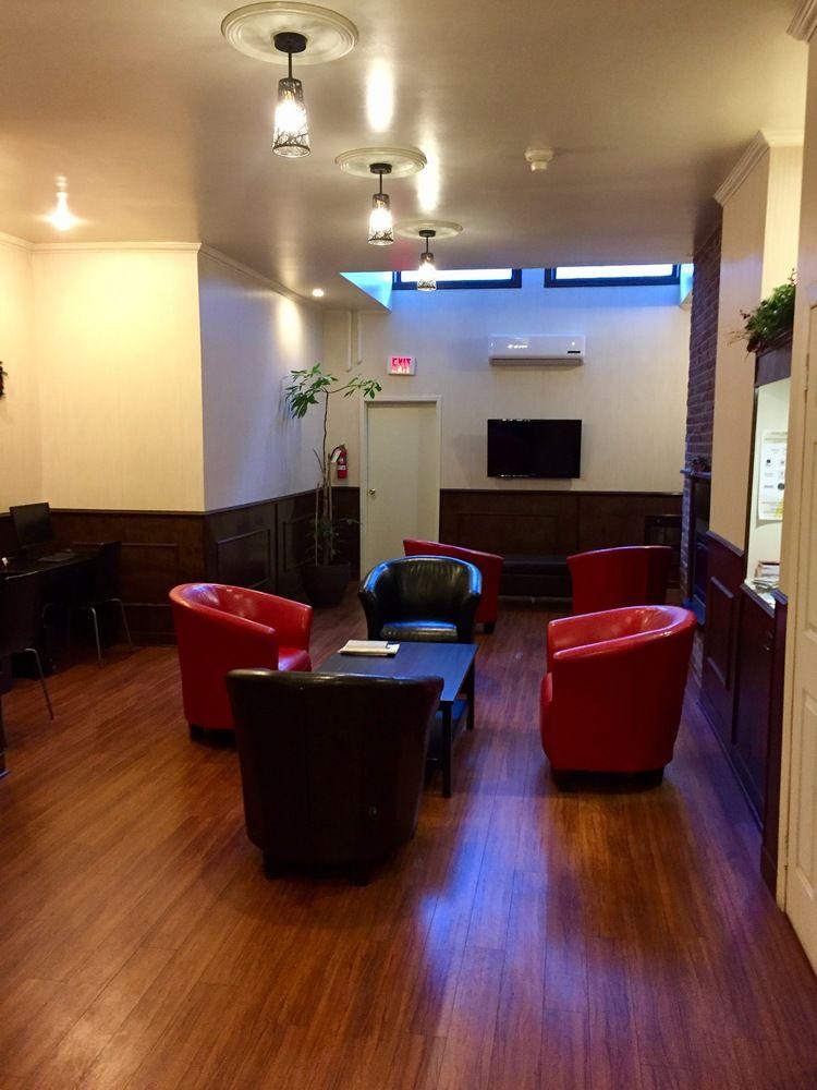 هتل Hotel St - Denis مونترال