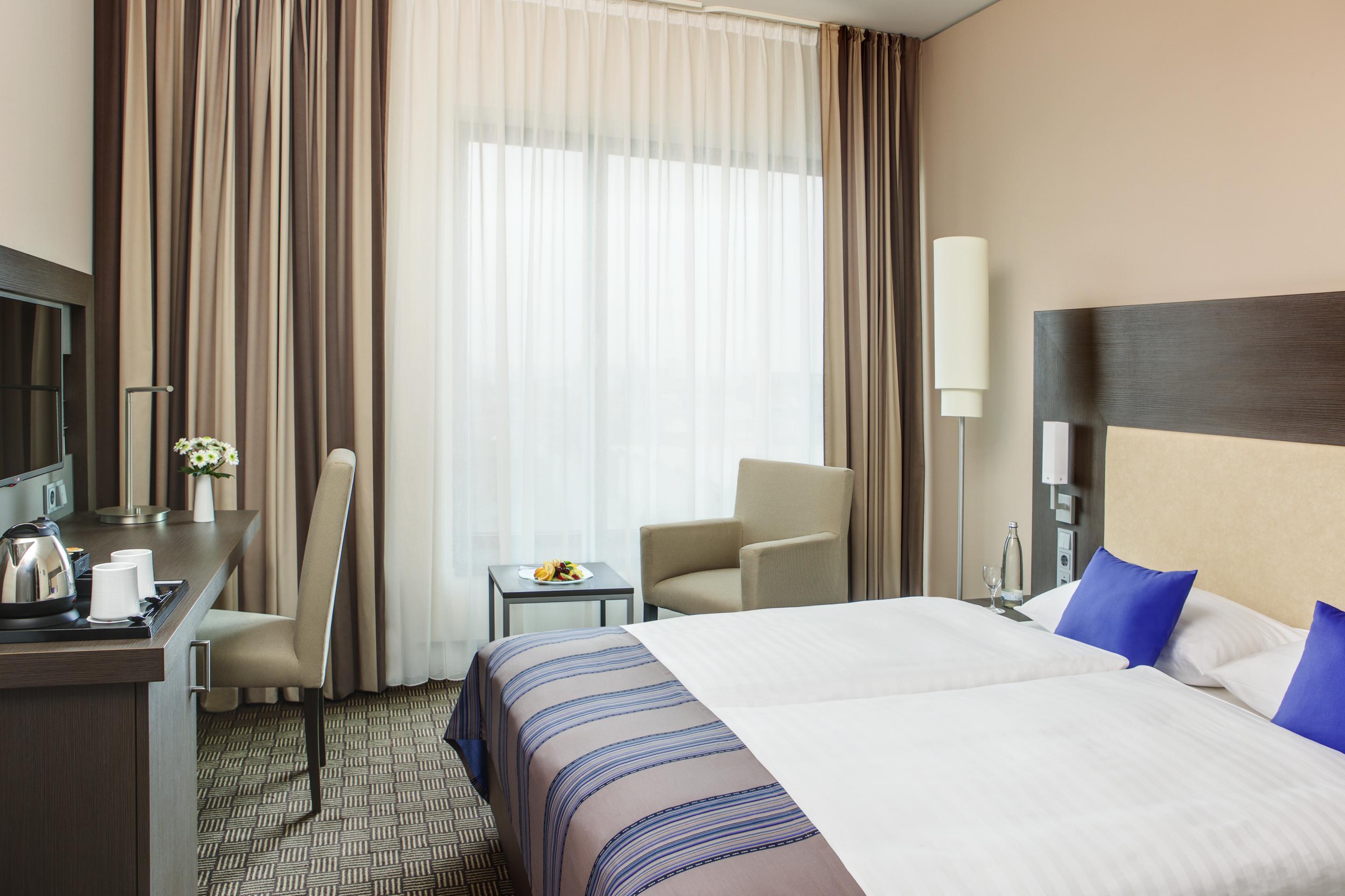هتل InterCityHotel Hamburg Dammtor-Messe هامبورگ