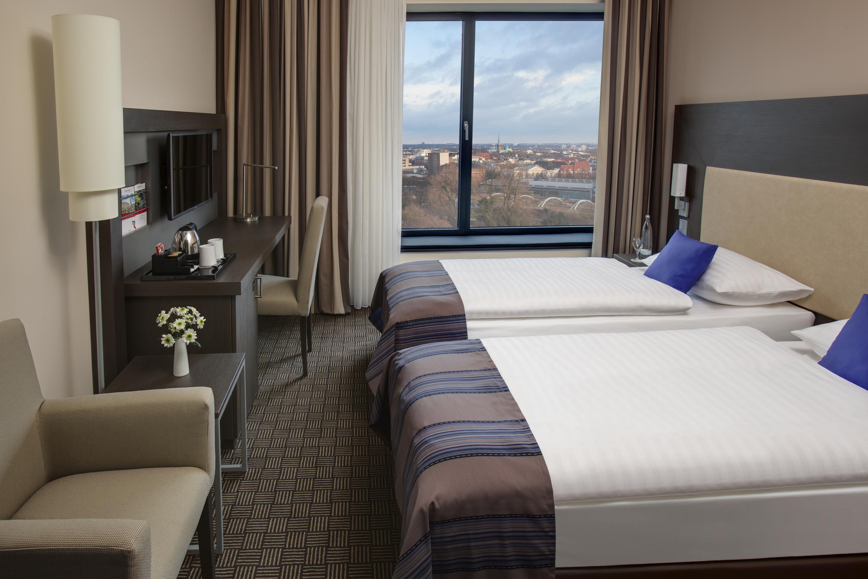 هتل InterCityHotel Hamburg Dammtor-Messe هامبورگ