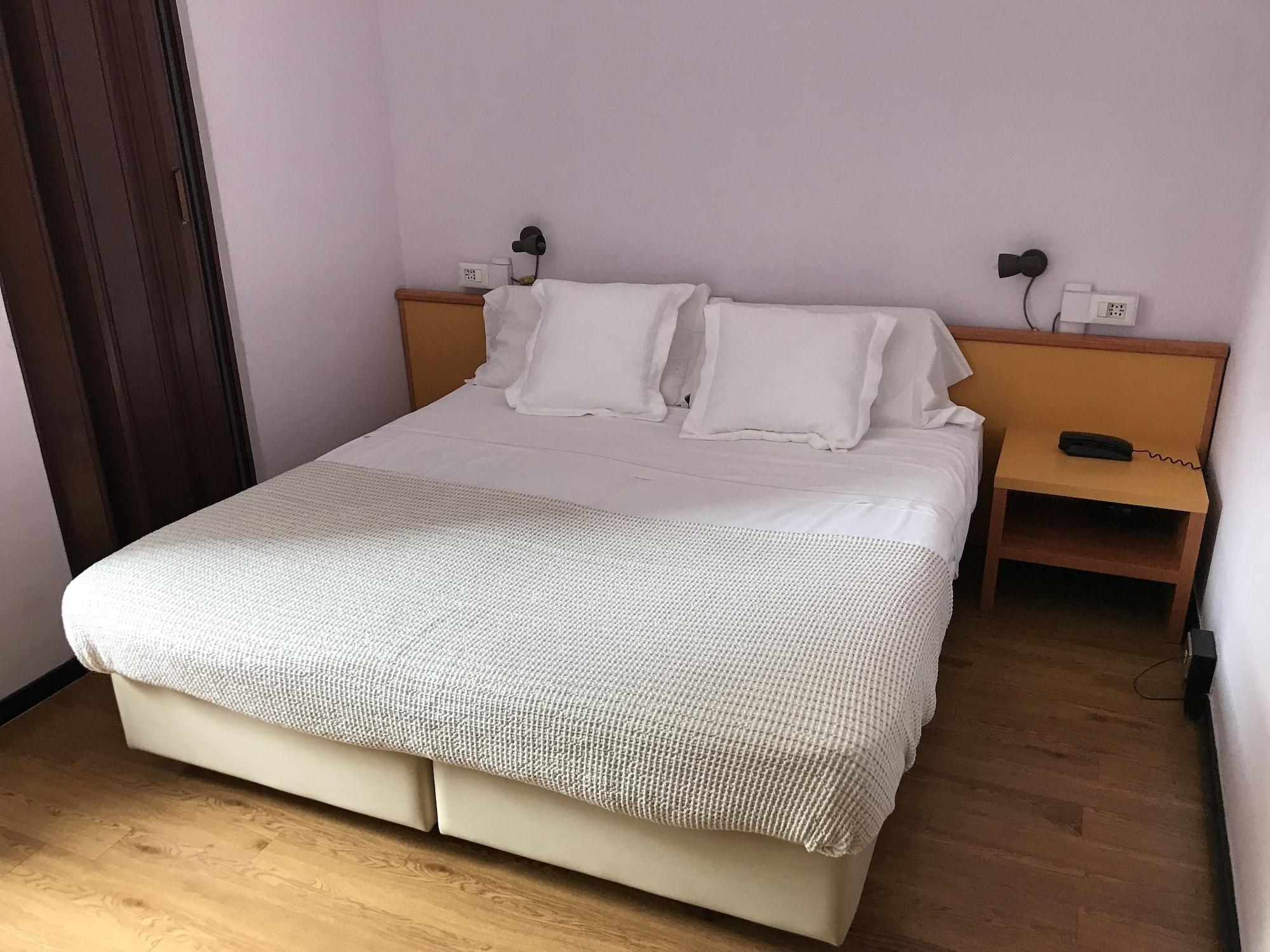 هتل Albergo Ristorante il Sole Bergamo برگامو