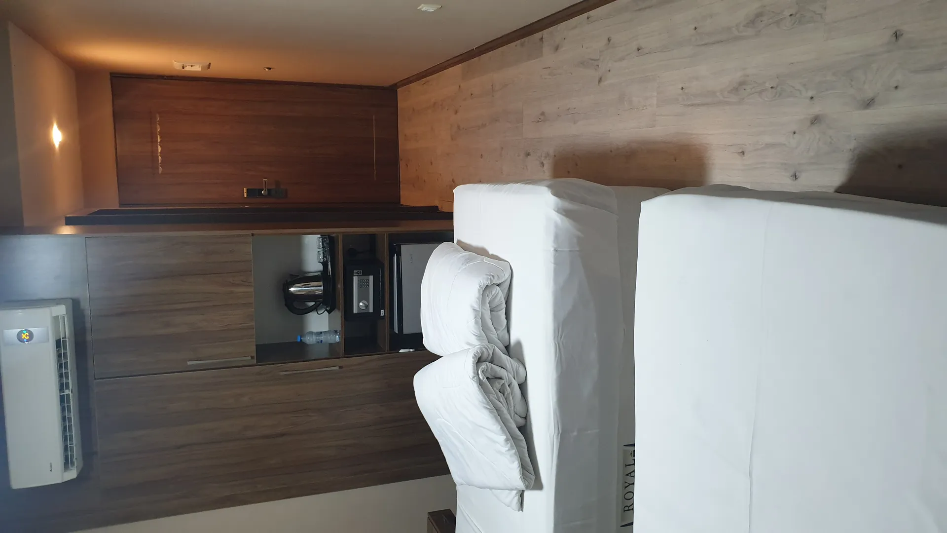 Alibaba https://cdn.alibaba.ir/ostorage/review-radar/٢٠٢٥١١٠٣_١٨٠٦٠٥-ac4b0dc3841f46c59139461348448acb.webp